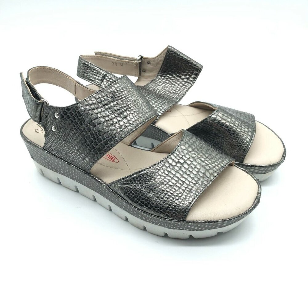 Amalfi by Rangoni Womens Sandals Pillow Feet Embossed Leather Wedge Silver 7.5